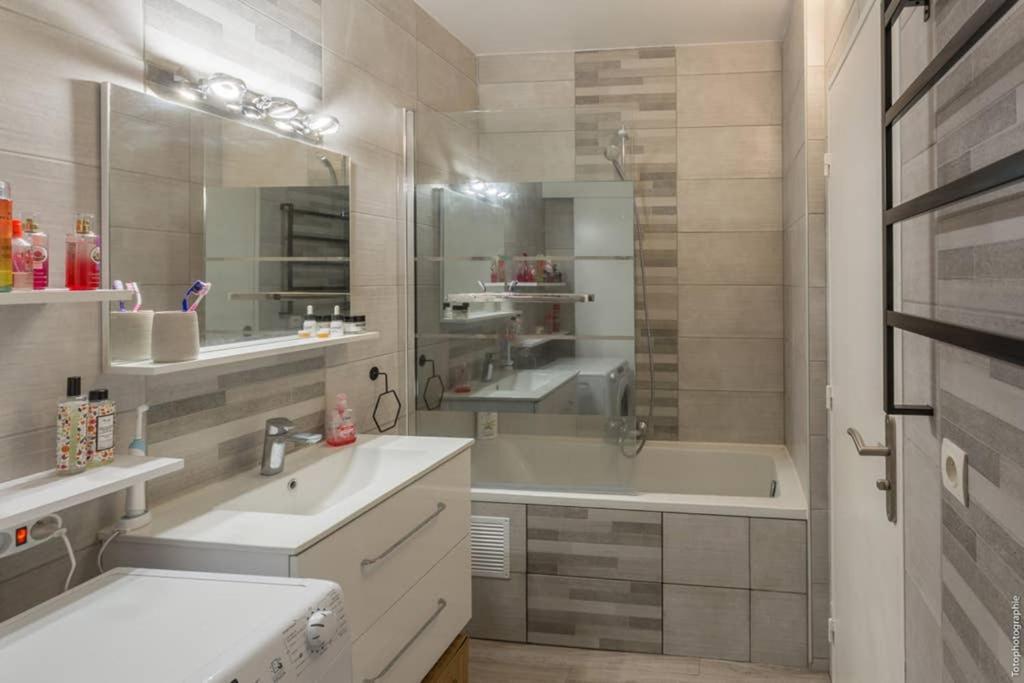 Appartement T2 Proche Centre Ville Istres Buitenkant foto